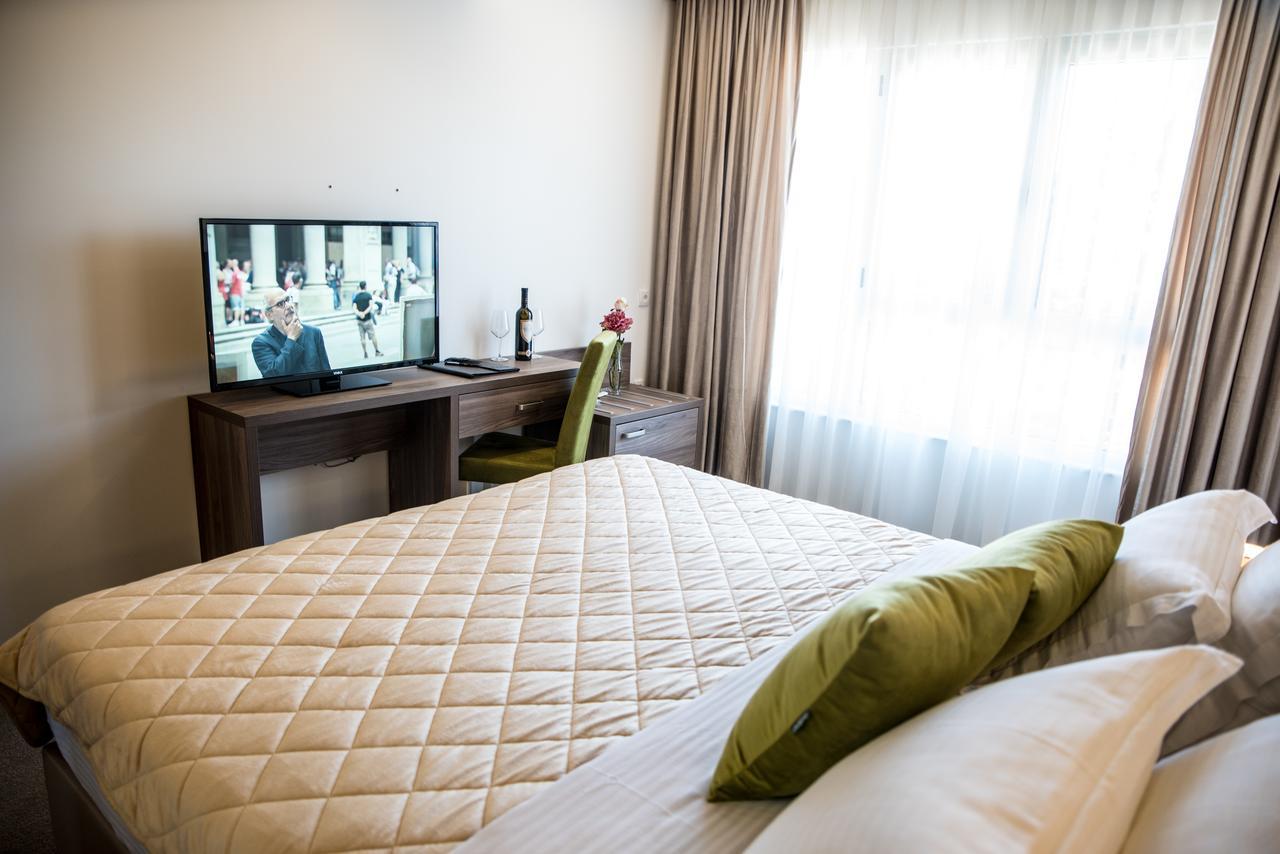 Boutique Hotel "Salina" أولتْسي المظهر الخارجي الصورة